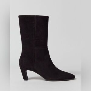 Intentionally Blank Thalia Suede Boot